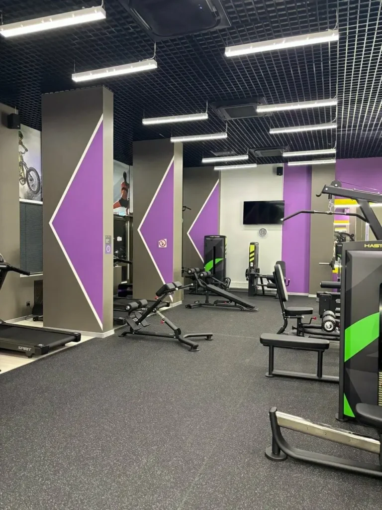 Фитнес-клуб "XFIT"